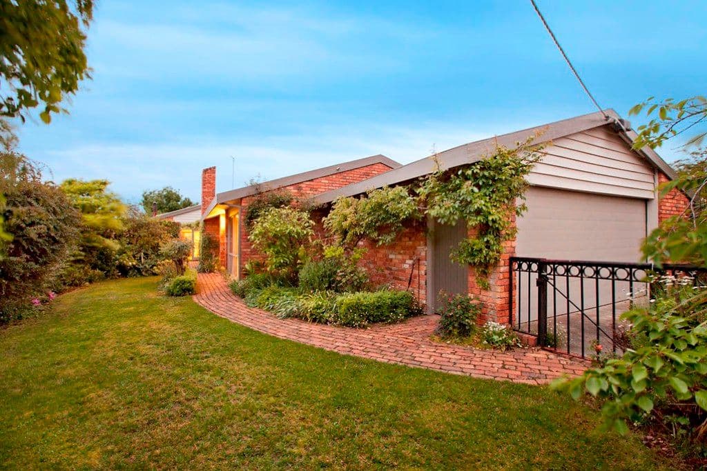 12 Lake Street, LAKE WENDOUREE VIC 3350, Lake Wendouree - Image 1