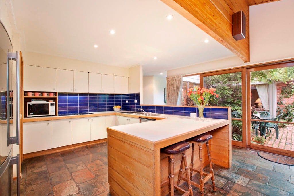 12 Lake Street, LAKE WENDOUREE VIC 3350, Lake Wendouree - Thumbnail 6