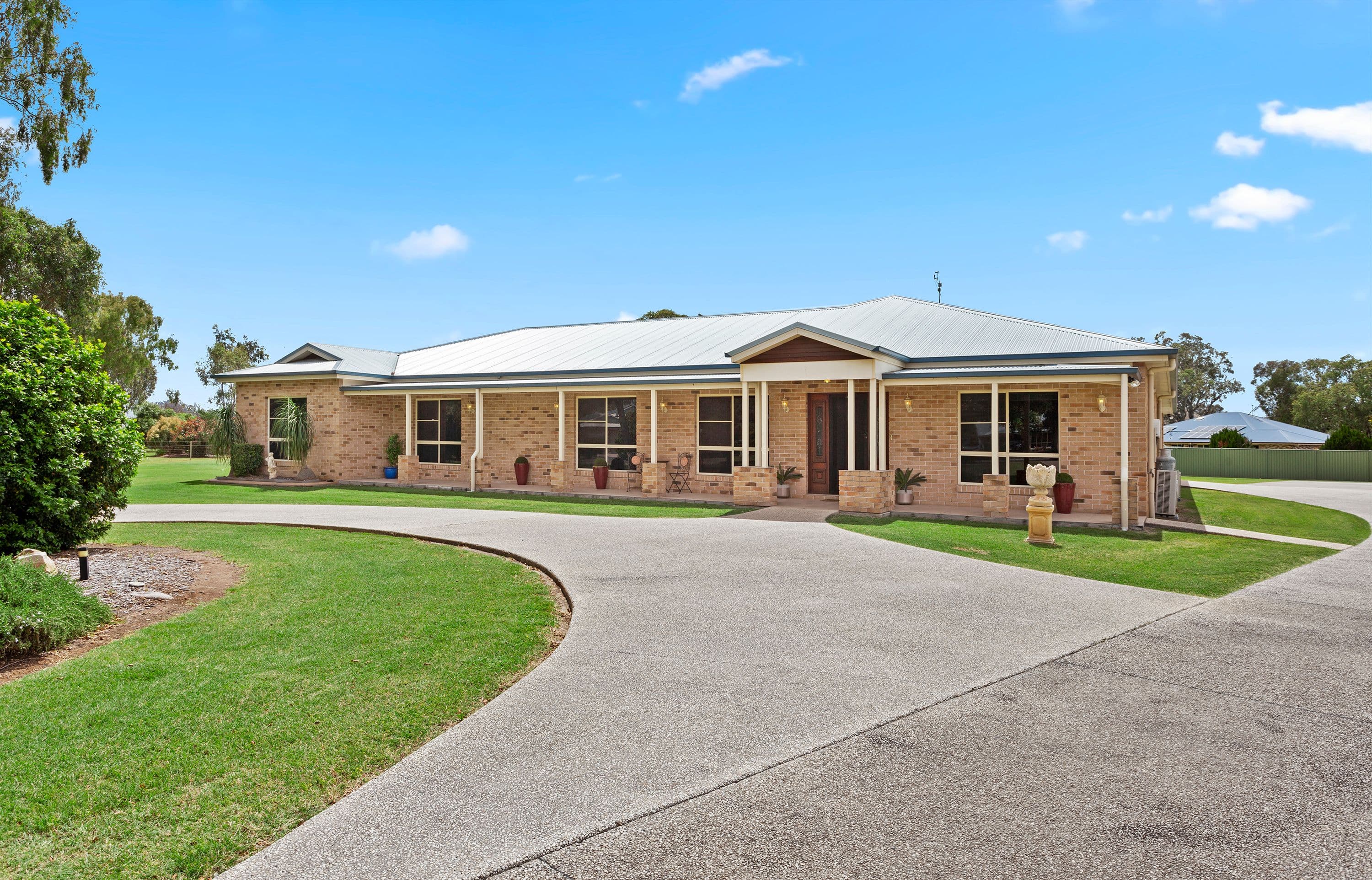 11 Yellowlea Court, Oakey QLD 4401, Oakey - Thumbnail 2