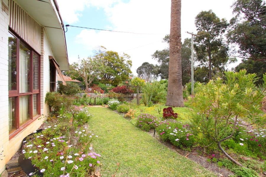 15 Hoskin Street, CLOVERDALE WA 6105, Cloverdale - Thumbnail 2