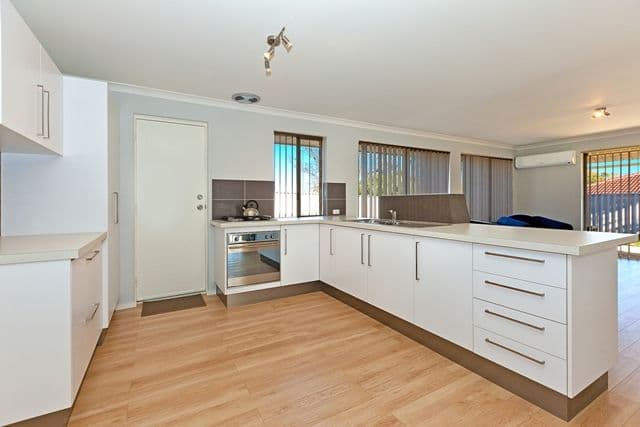 19 Bilya Gardens, LEDA WA 6170, Leda - Thumbnail 5