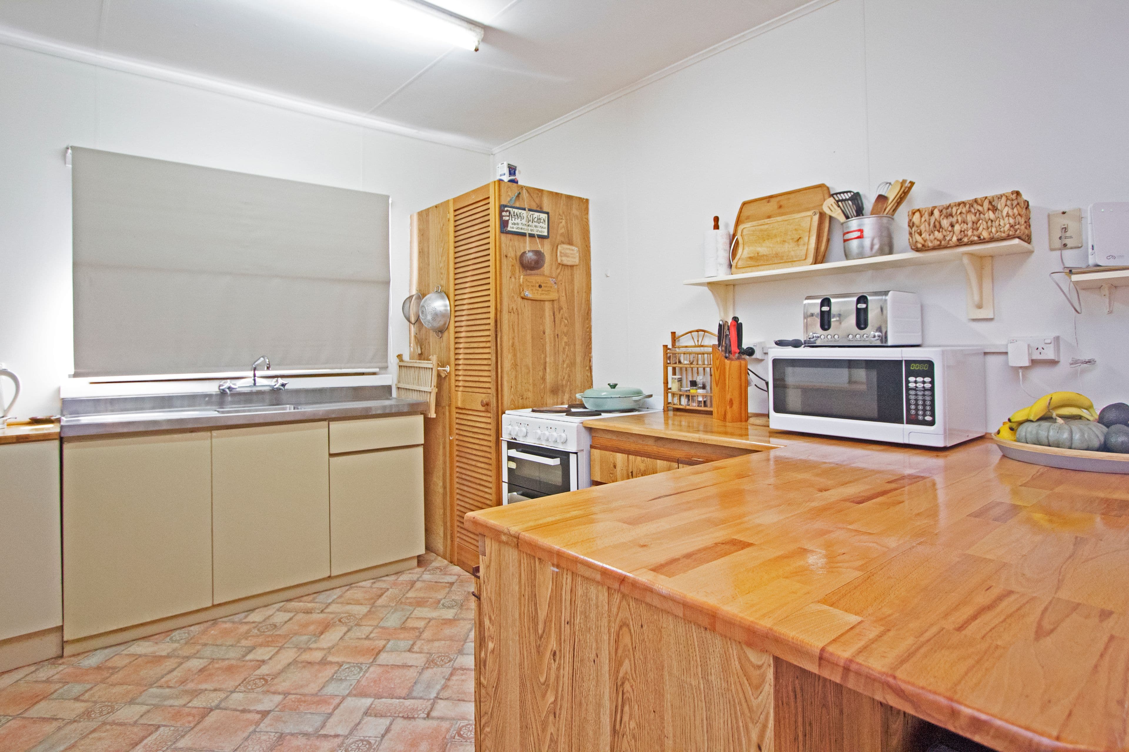 19 Cameron Street, Jurien Bay WA 6516, Jurien Bay - Thumbnail 2