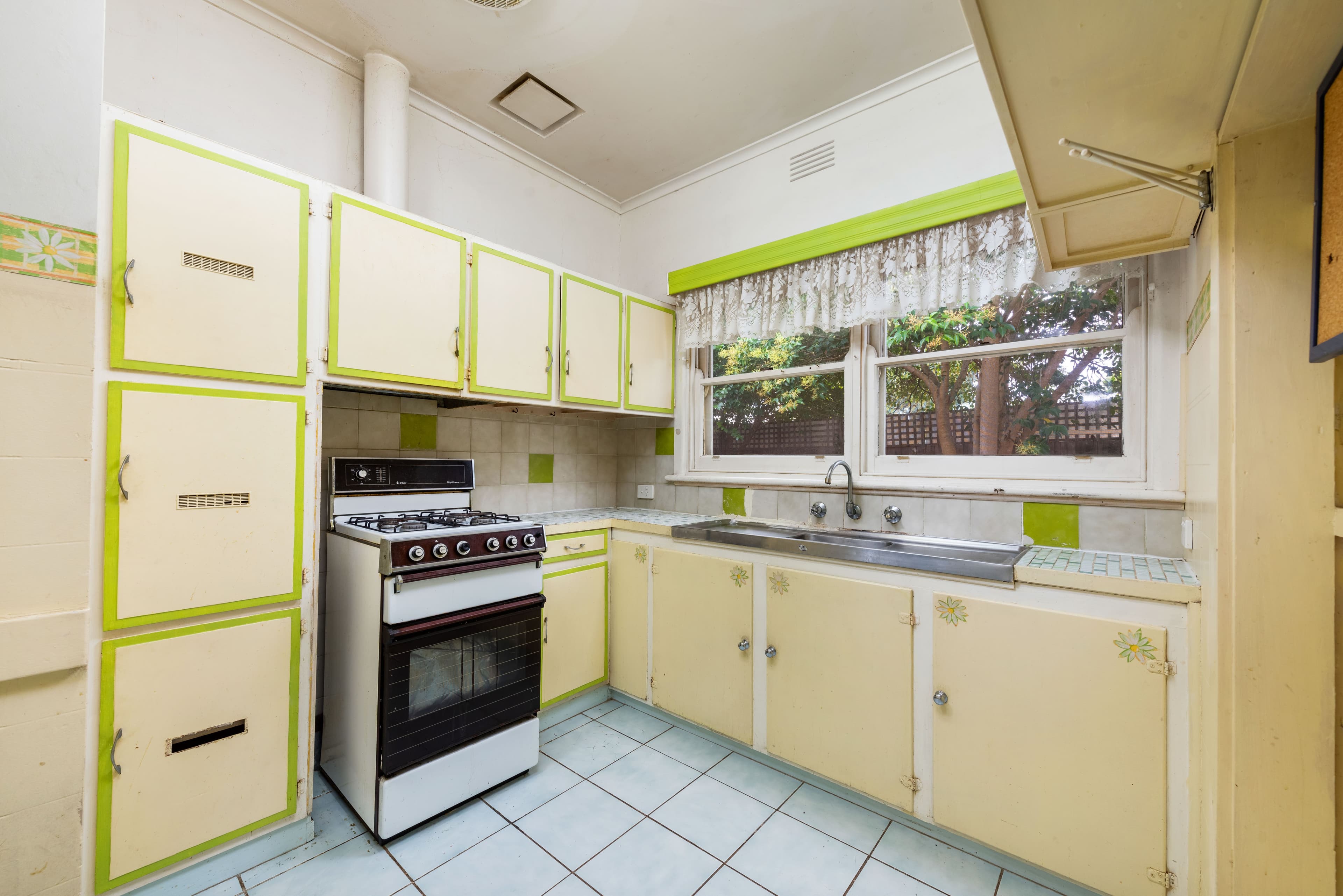 273 Greenwood Drive, Bundoora VIC 3083, Bundoora - Thumbnail 6
