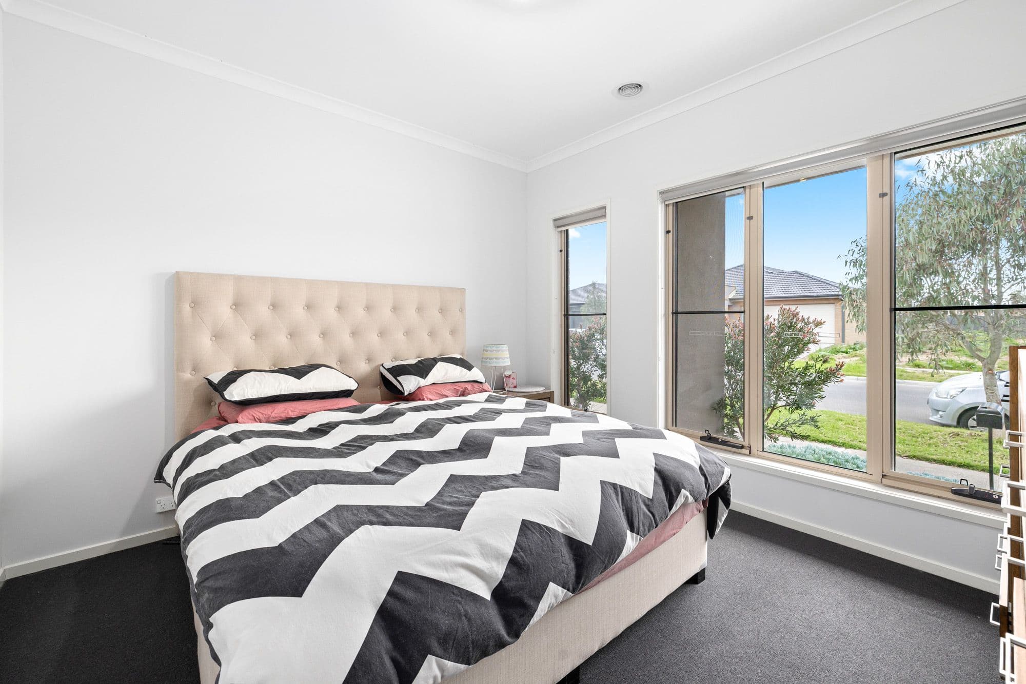 14 Stableford Street, Werribee VIC 3030, Werribee - Thumbnail 2