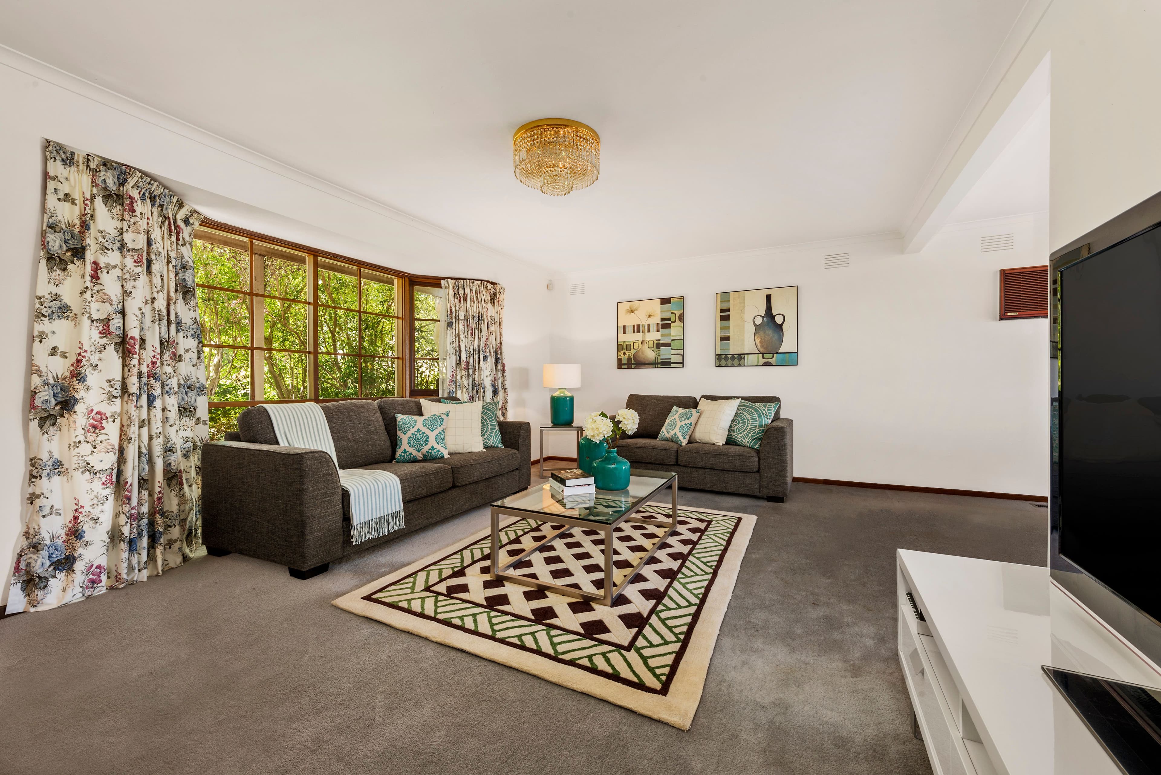 95 Grandview Road, Wheelers Hill VIC 3150, Wheelers Hill - Thumbnail 2
