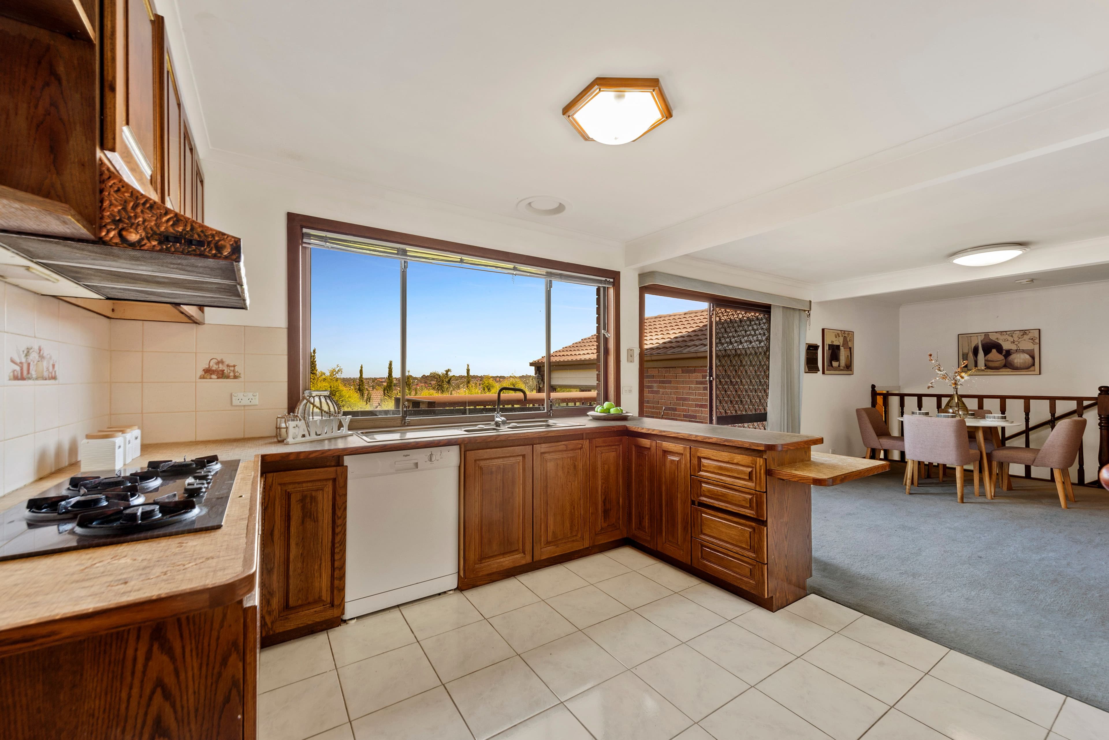 95 Grandview Road, Wheelers Hill VIC 3150, Wheelers Hill - Thumbnail 3