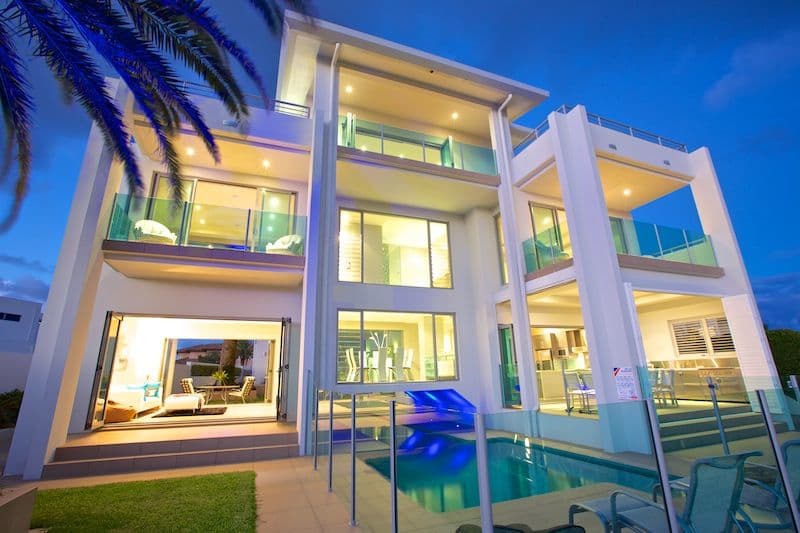19 Knightsbridge Parade East, SOVEREIGN ISLANDS QLD 4216, Sovereign Islands - Image 1