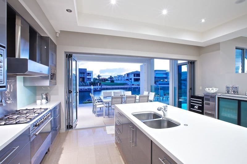 19 Knightsbridge Parade East, SOVEREIGN ISLANDS QLD 4216, Sovereign Islands - Thumbnail 6