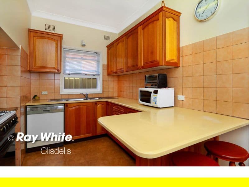 23 Carrisbrook Avenue, BEXLEY NORTH NSW 2207, Bexley North - Thumbnail 2