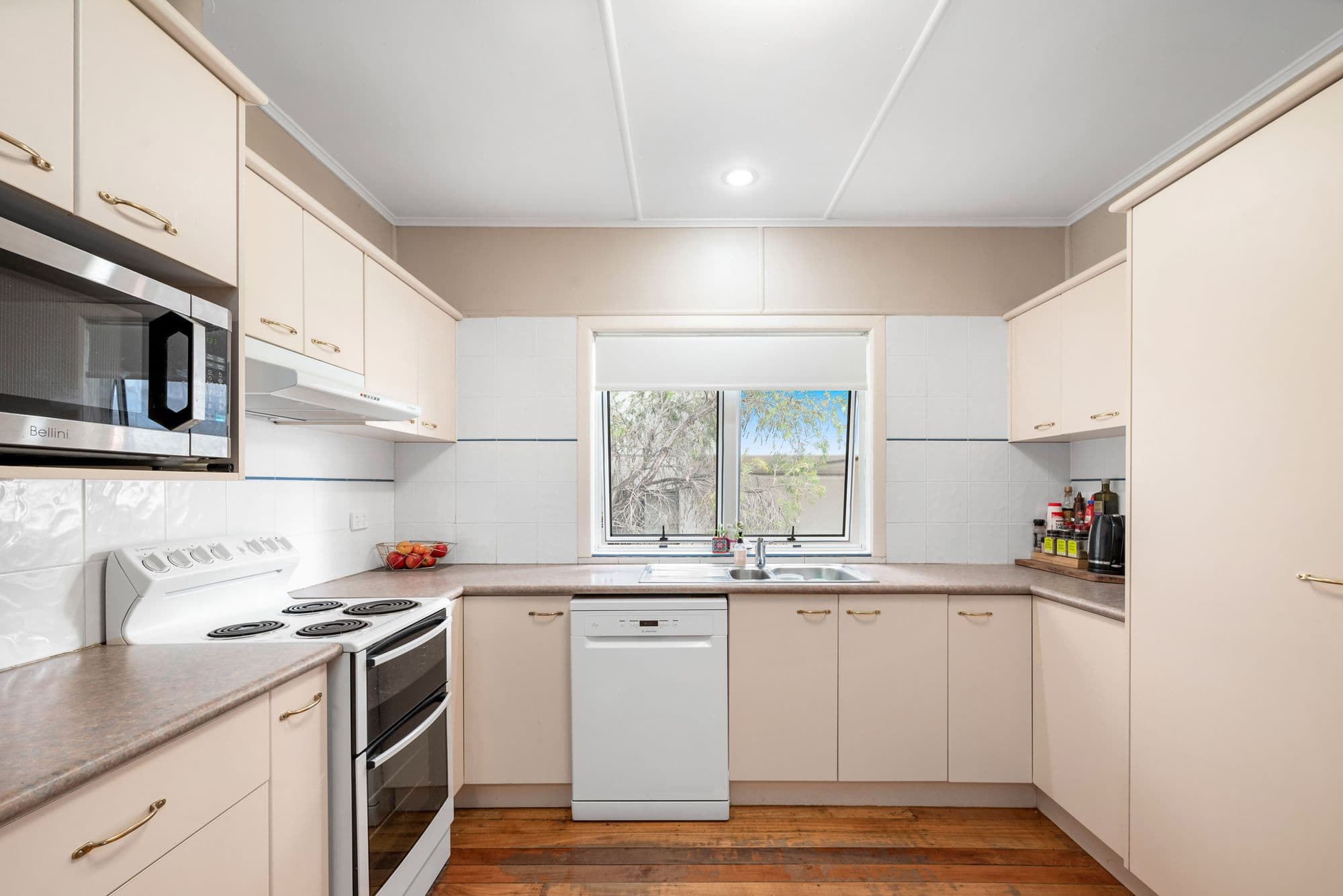 21 Lindwall Street, Upper Mount Gravatt QLD 4122, Upper Mount Gravatt - Thumbnail 6