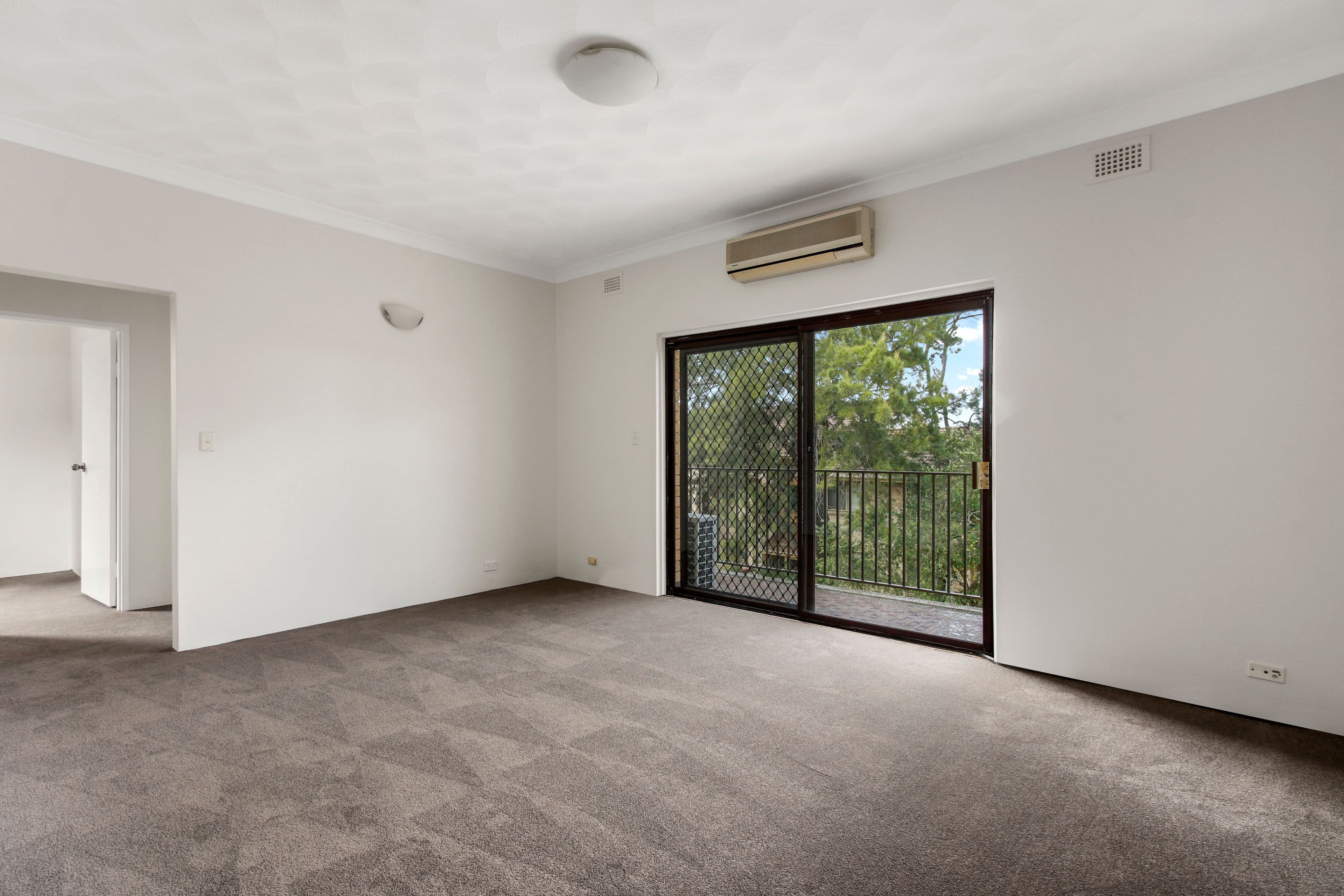 36 Hampton Court Road, Carlton NSW 2218, Carlton - Thumbnail 3