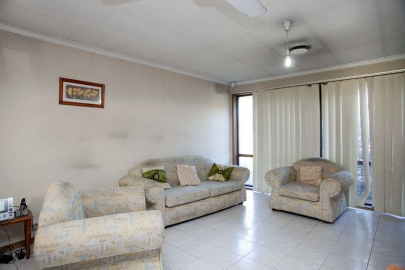 14 Whitfield Court, MILL PARK VIC 3082, Mill Park - Thumbnail 3
