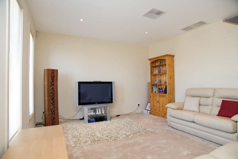 1 Rowanval Terrace, MERNDA VIC 3754, Mernda - Thumbnail 4