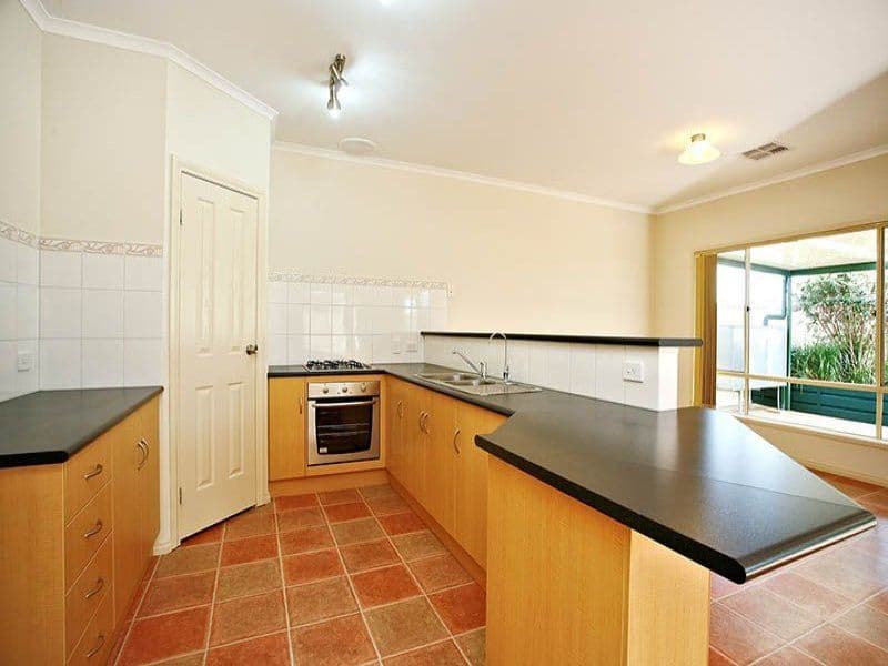 7 Redwood Close, NOARLUNGA DOWNS SA 5168, Noarlunga Downs - Thumbnail 2