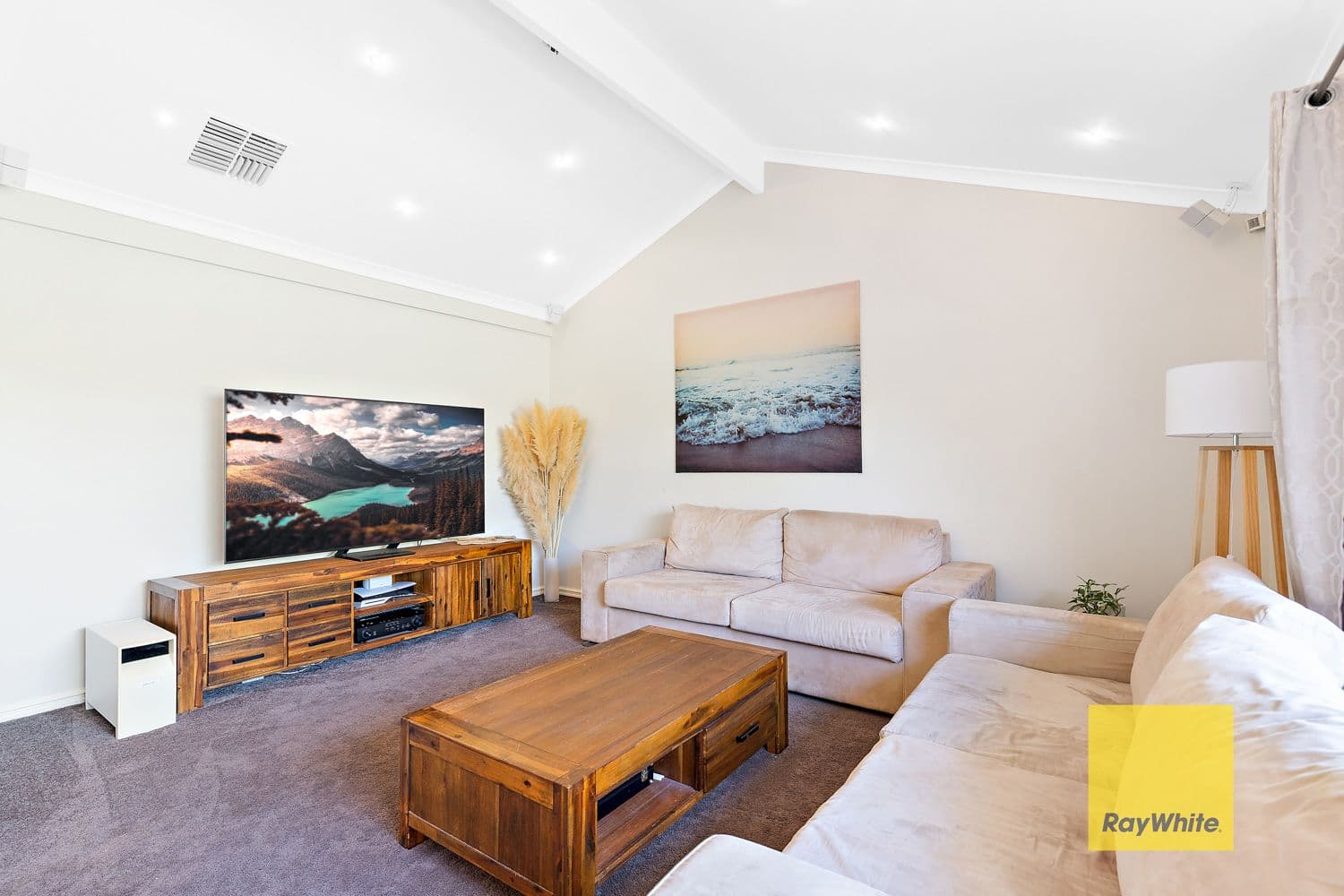 35 Redheart Drive, Thornlie WA 6108, Thornlie - Thumbnail 3