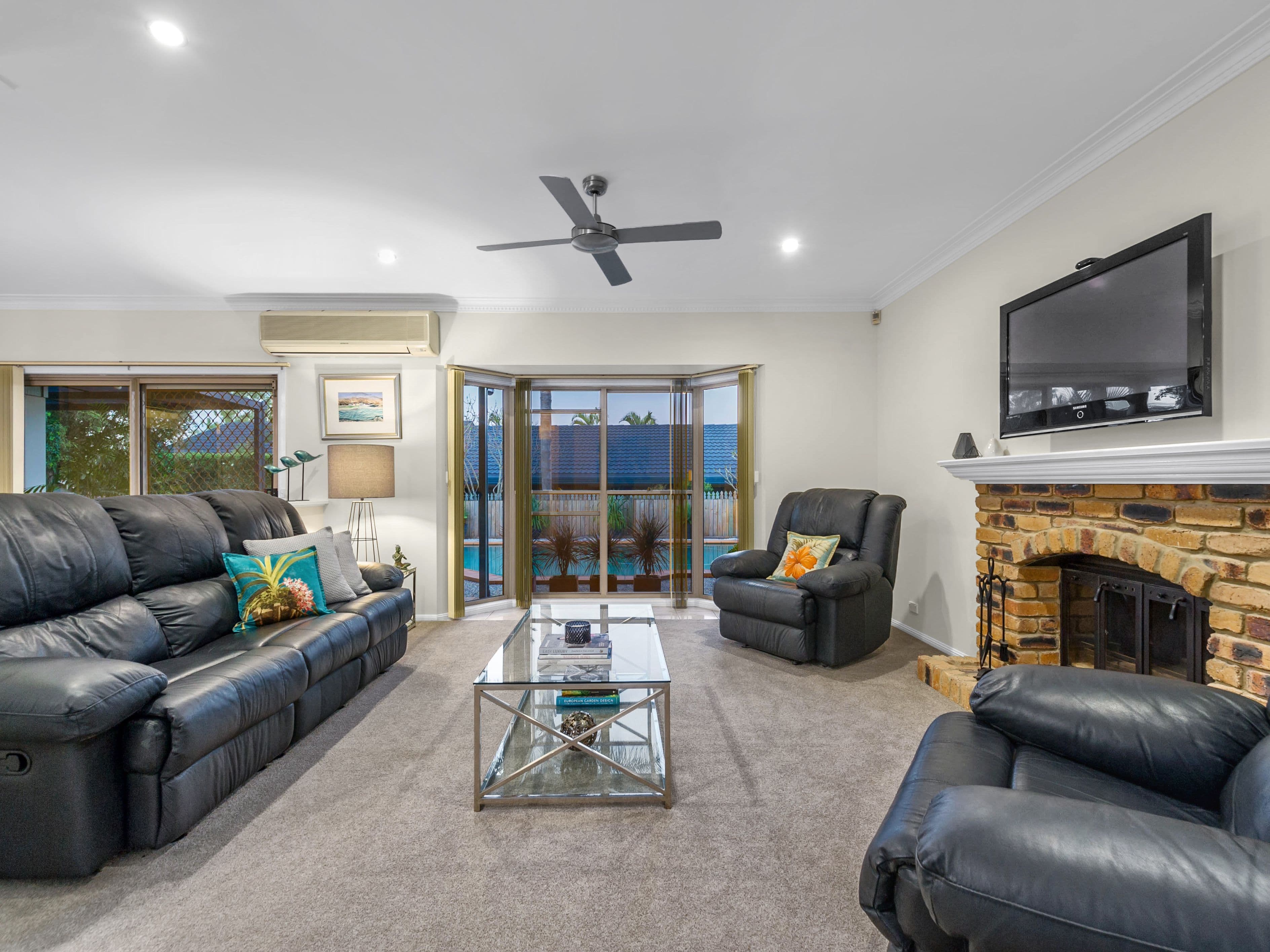 10 Oakmont Crescent, Albany Creek QLD 4035, Albany Creek - Thumbnail 2
