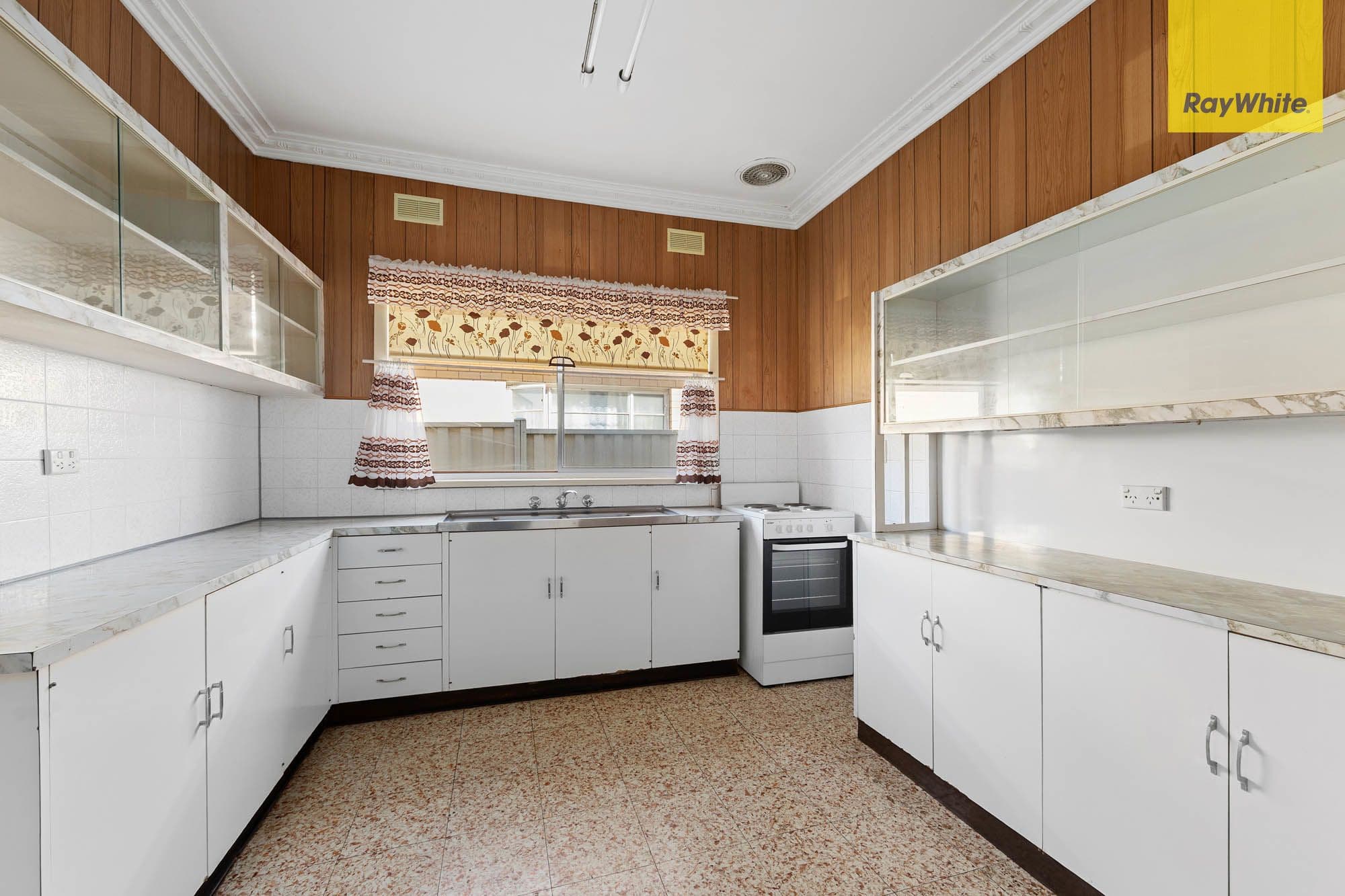 36 Collins Street, St Albans VIC 3021, St Albans - Thumbnail 4