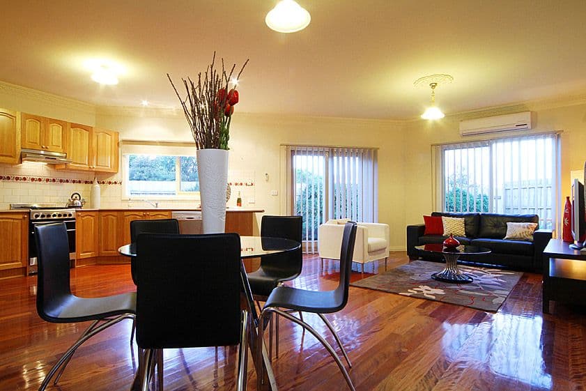 47 Burbank Drive, RESERVOIR VIC 3073, Reservoir - Thumbnail 2