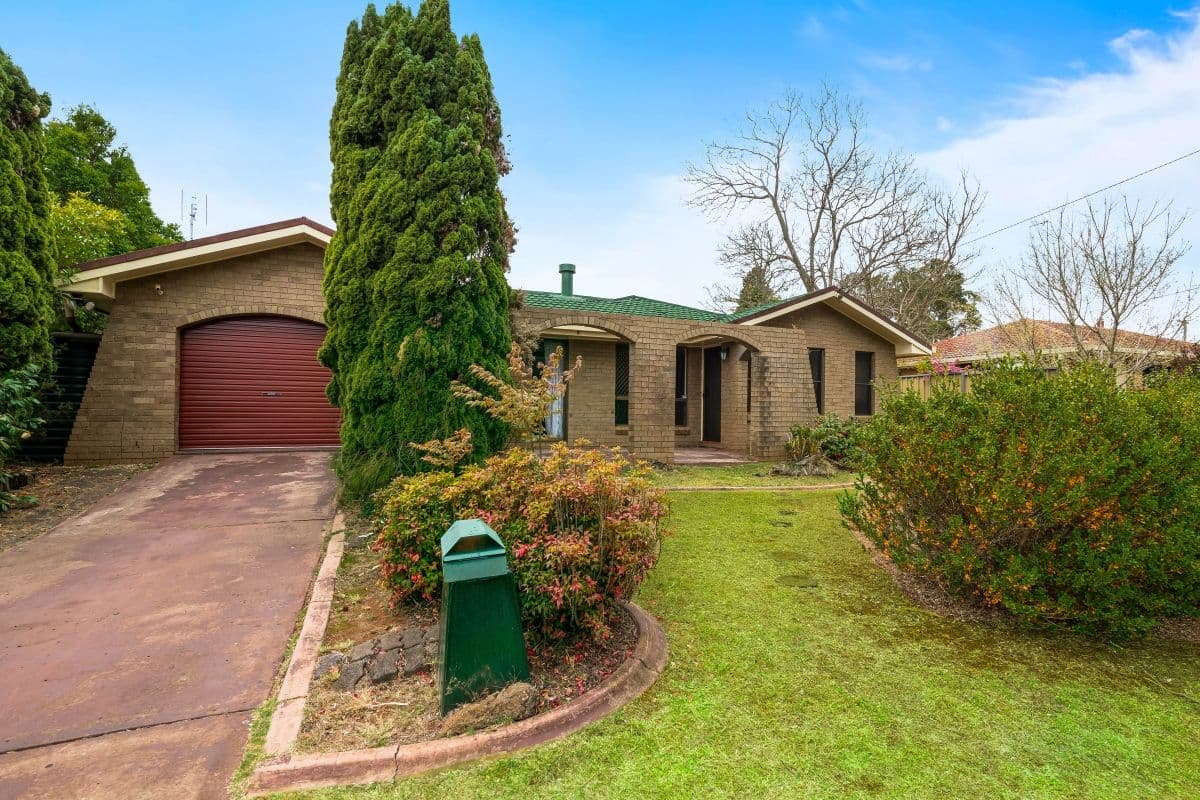 23 Lotus Crescent, Centenary Heights QLD 4350, Centenary Heights - Thumbnail 2