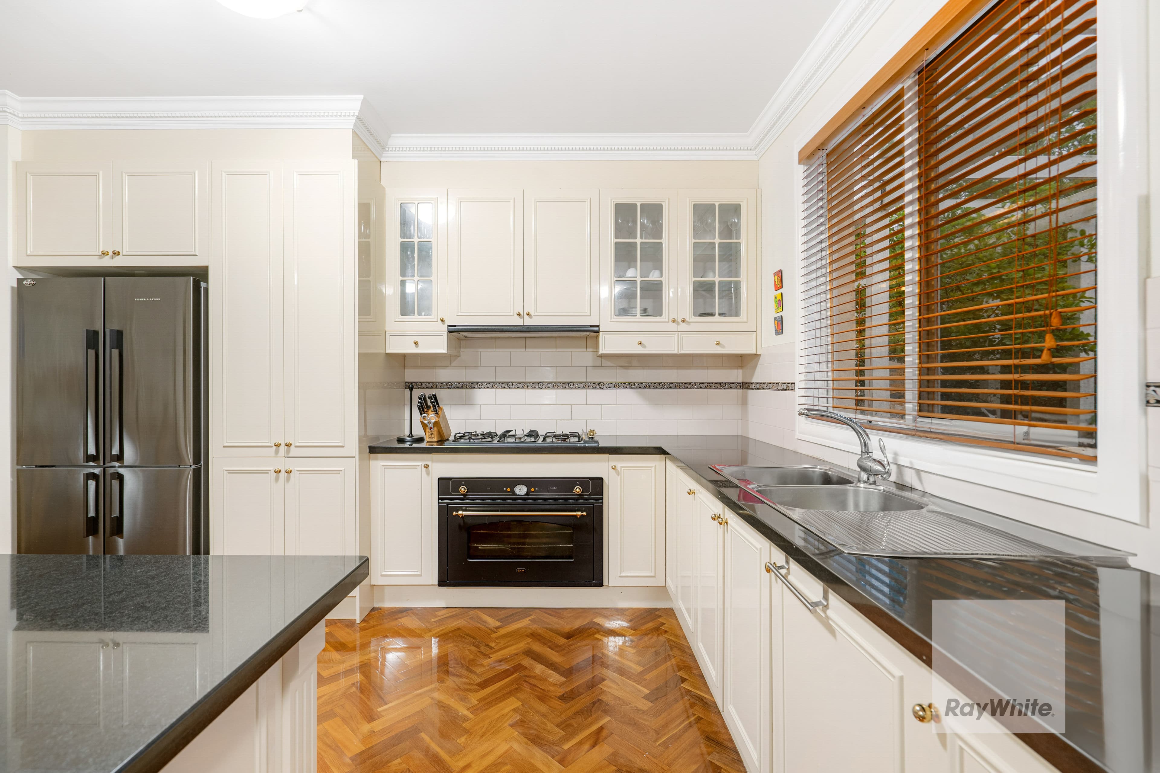 6 Bushy Park Avenue, Caroline Springs VIC 3023, Caroline Springs - Thumbnail 8