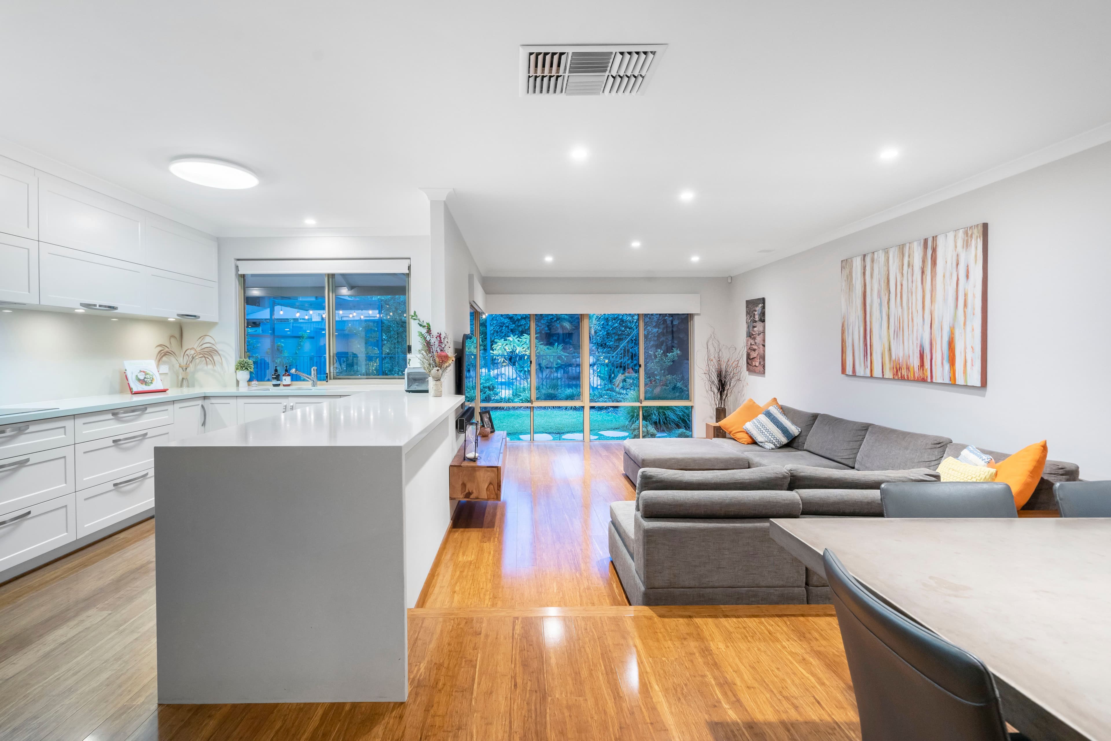 16 Oxcliffe Road, Doubleview WA 6018, Doubleview - Thumbnail 4