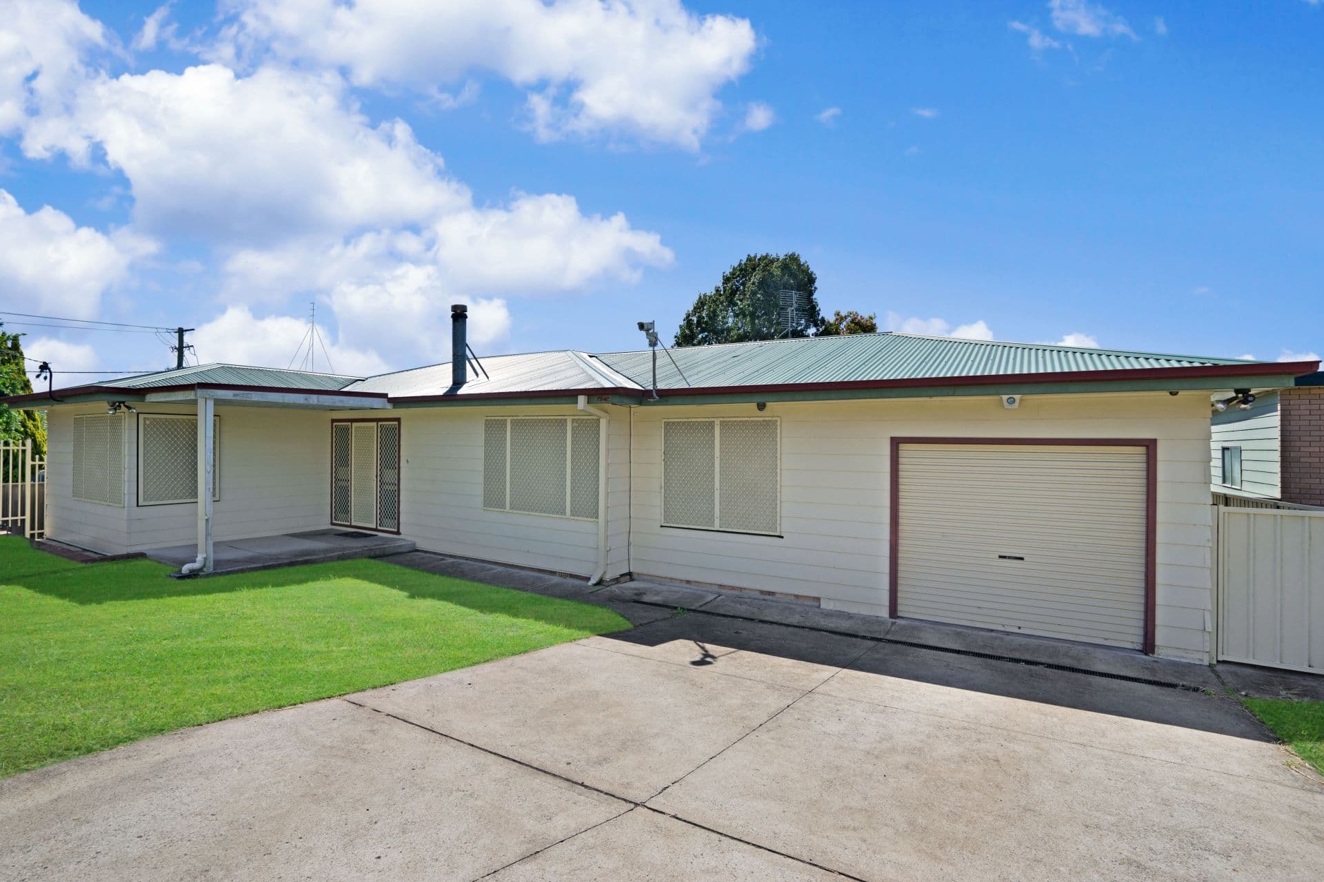 5 Bunning Avenue, Rutherford - Image 1