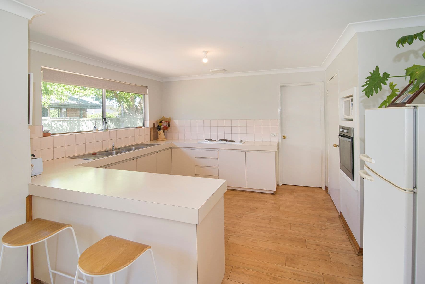 43 Willmott Avenue, Margaret River WA 6285, Margaret River - Thumbnail 5