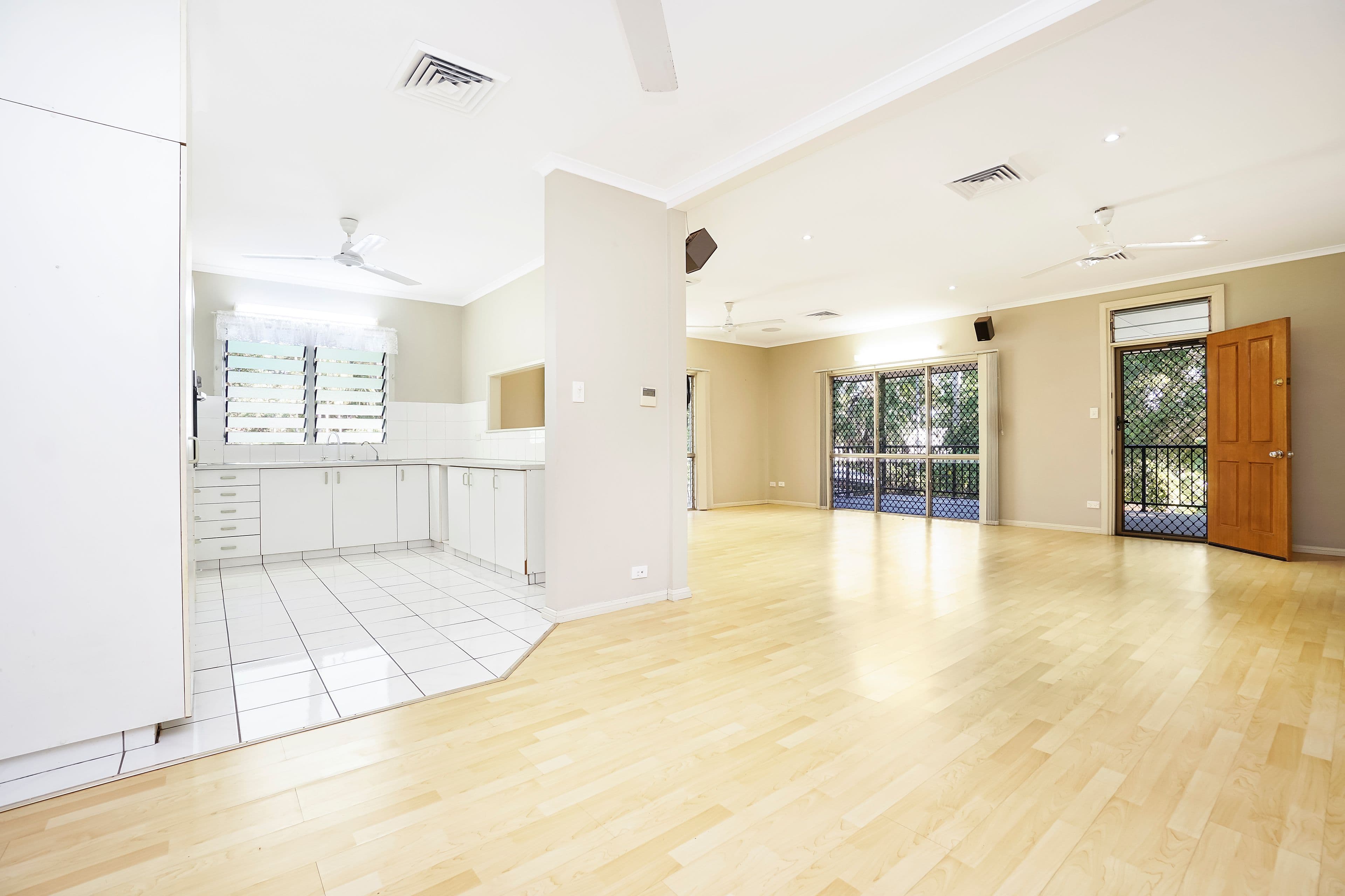 8 Radford Court, Coconut Grove NT 0810, Coconut Grove - Thumbnail 2