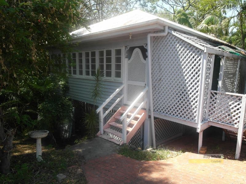 10 Frances Avenue, WOOLOOWIN QLD 4030, Wooloowin - Thumbnail 2