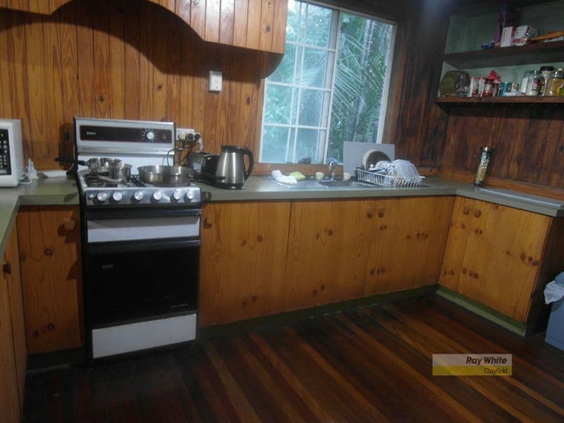 10 Frances Avenue, WOOLOOWIN QLD 4030, Wooloowin - Thumbnail 3