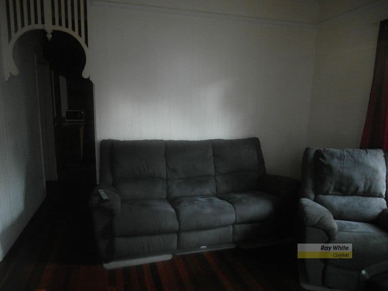 10 Frances Avenue, WOOLOOWIN QLD 4030, Wooloowin - Thumbnail 4