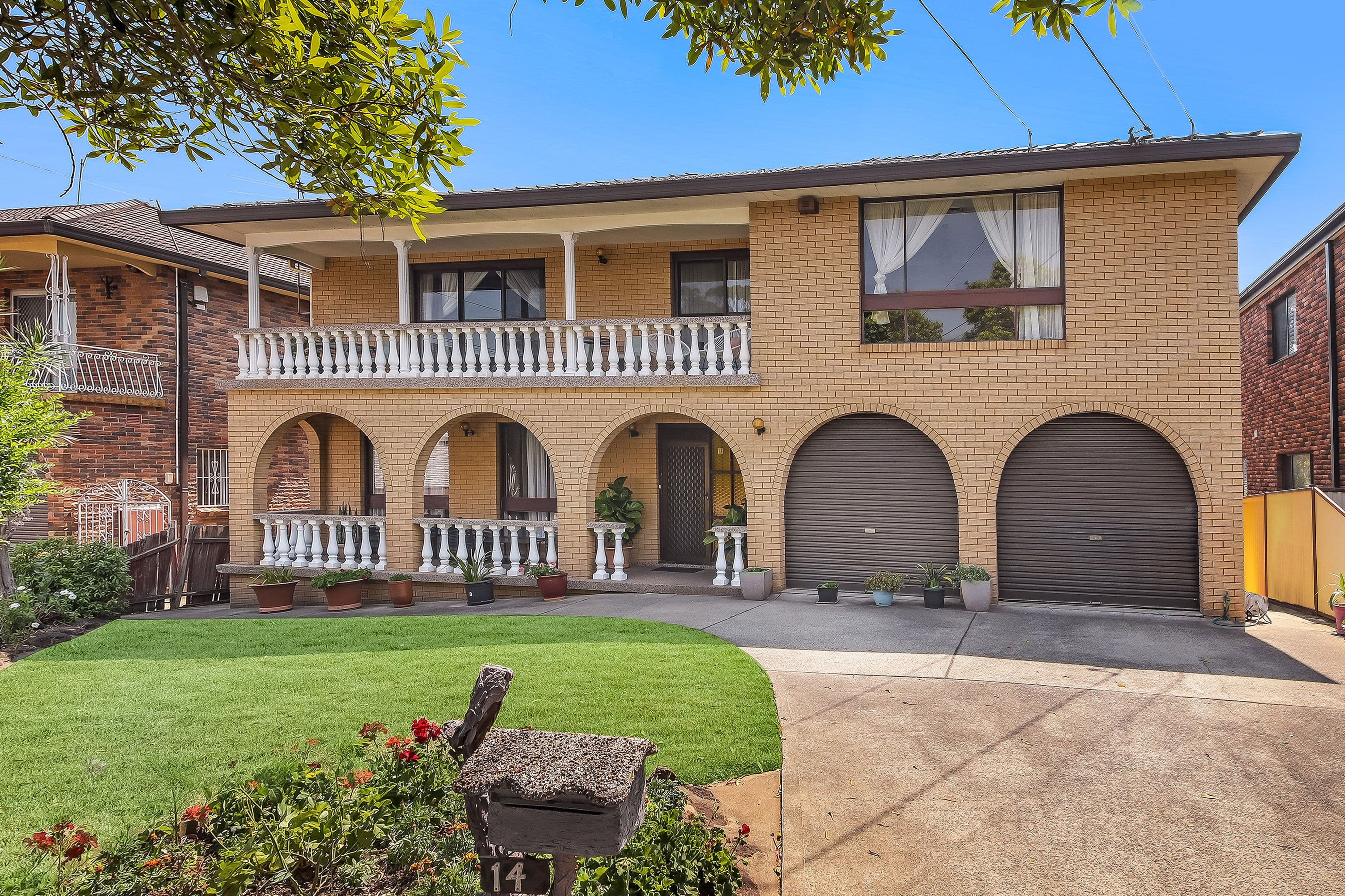14 Salamander Place, Mount Lewis - Image 1