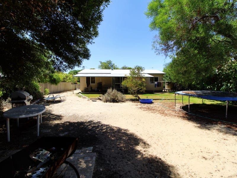 28 Cameron Street, Jurien Bay WA 6516, Jurien Bay - Thumbnail 5