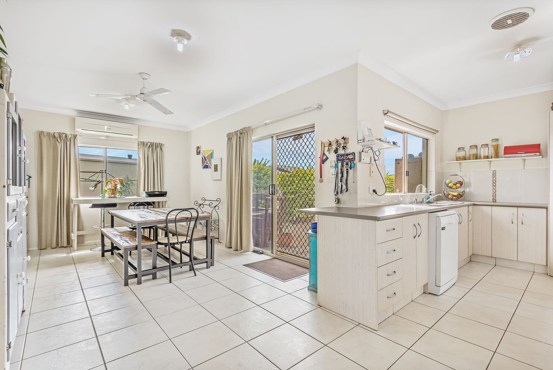 7 Rutherford Road, Miallo QLD 4873, Miallo - Thumbnail 3