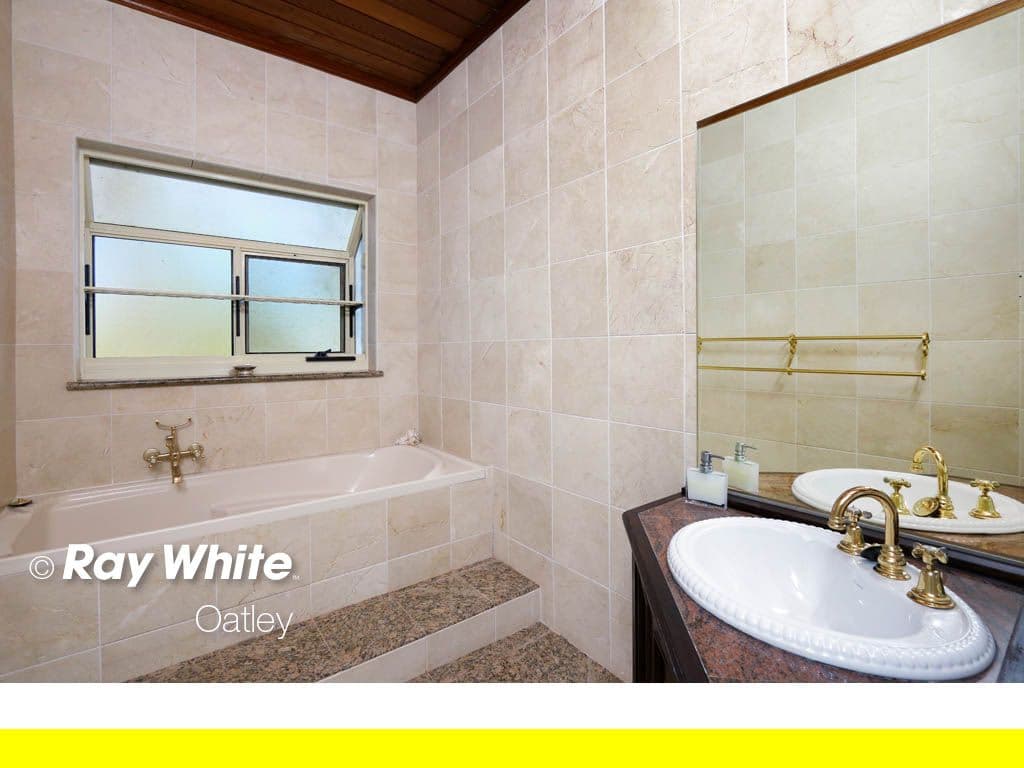 48 Lansdowne Parade, OATLEY NSW 2223, Oatley - Thumbnail 6