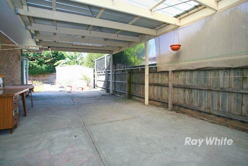 30 Hamilton Drive, CRANBOURNE VIC 3977, Cranbourne North - Thumbnail 6