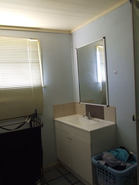 17 Myrtle Street, Blackall QLD 4472, Blackall - Thumbnail 4