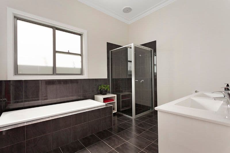 40 Beavers Road, NORTHCOTE VIC 3070, Northcote - Thumbnail 2