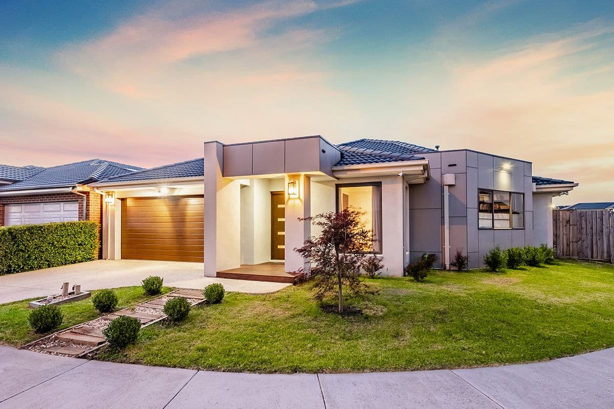 33 Springbrook Drive, Clyde North VIC 3978, Clyde North - Image 1