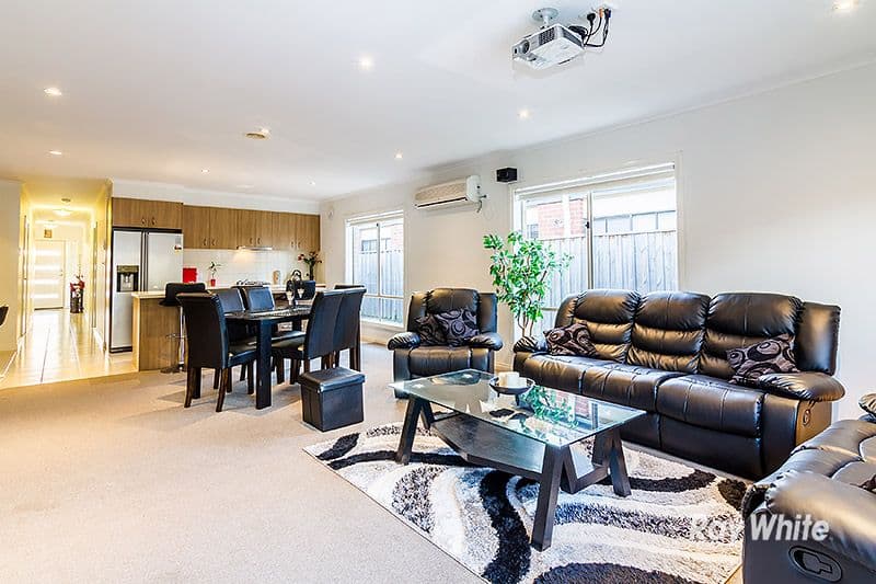 32 Silverwattle Drive, Lyndhurst VIC 3975, Lyndhurst - Thumbnail 2
