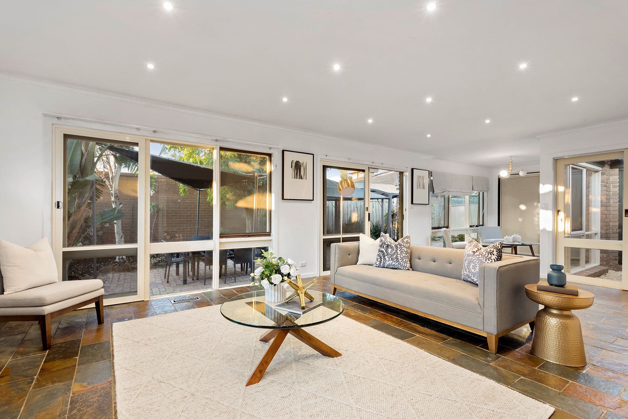 17 Washington Drive, Oakleigh South VIC 3167, Oakleigh South - Thumbnail 2