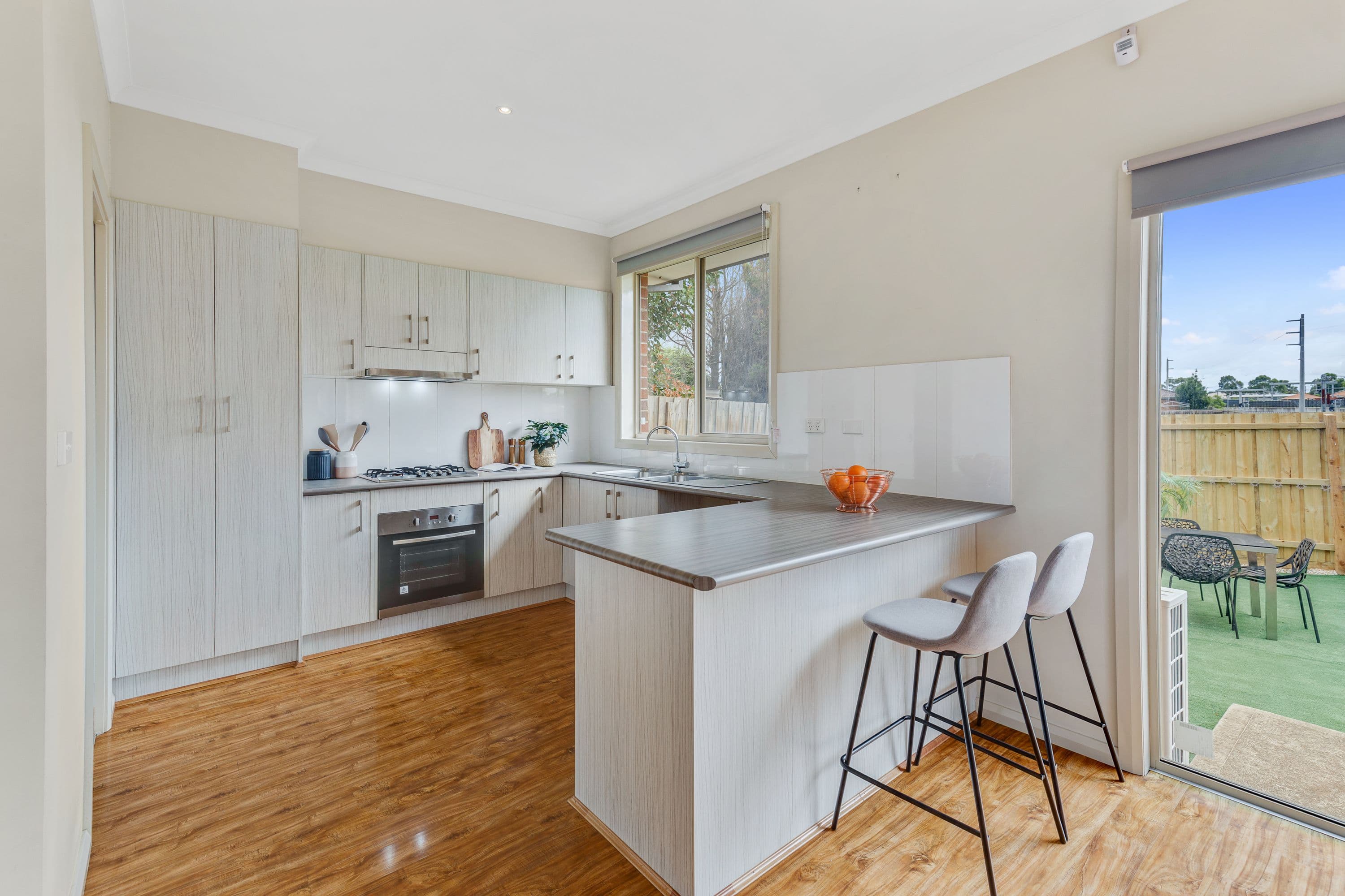 8 Sunrise Court, Epping VIC 3076, Epping - Thumbnail 2