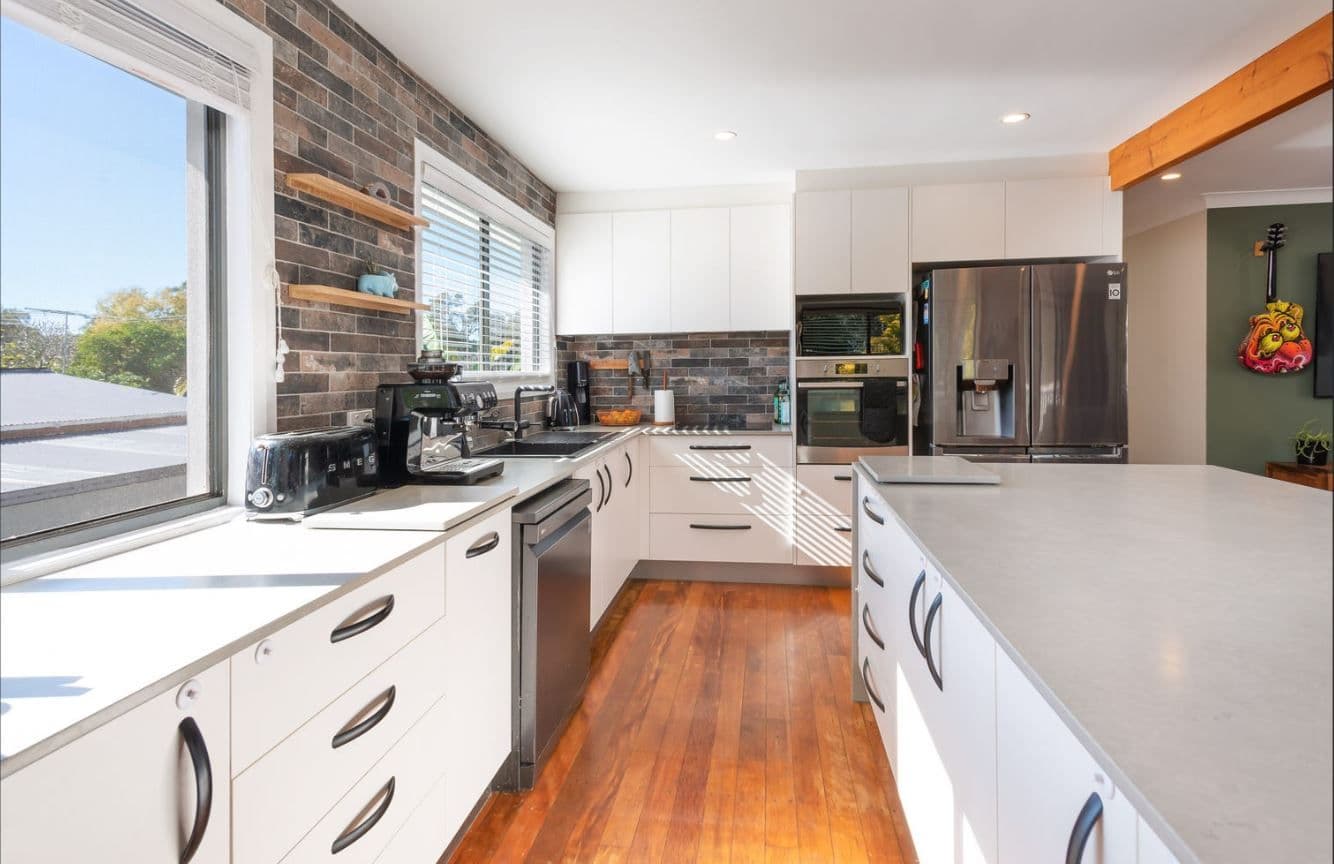17 Tarni Street, Coombabah QLD 4216, Coombabah - Thumbnail 2