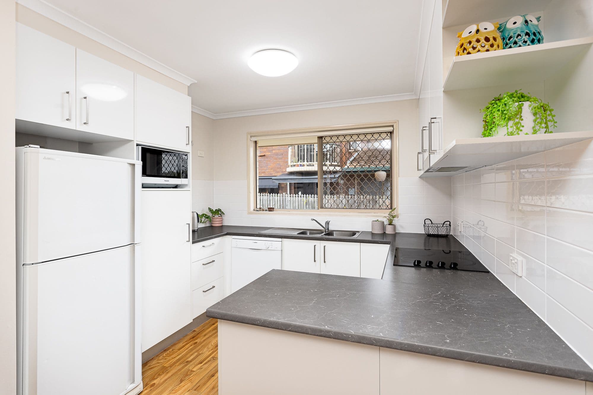 12 Mcnaughton Street, Redcliffe QLD 4020, Redcliffe - Thumbnail 5