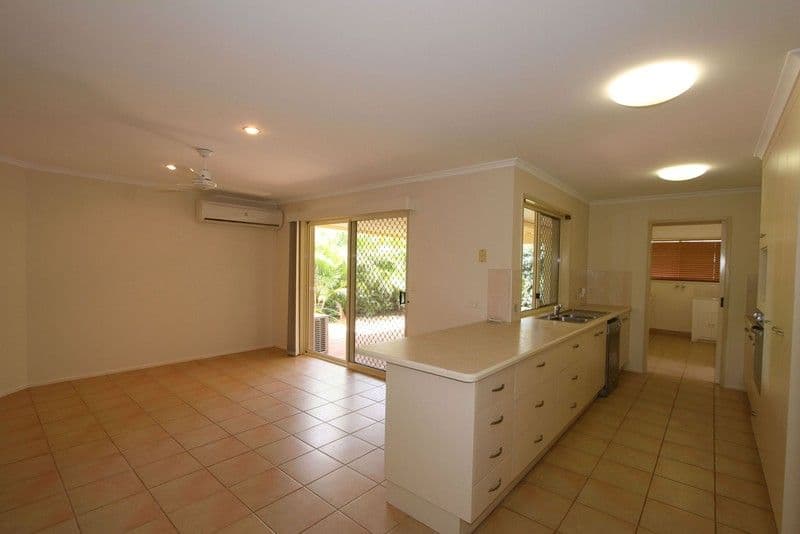 38 Bargara Lakes Drive, BARGARA QLD 4670, Bargara - Thumbnail 3