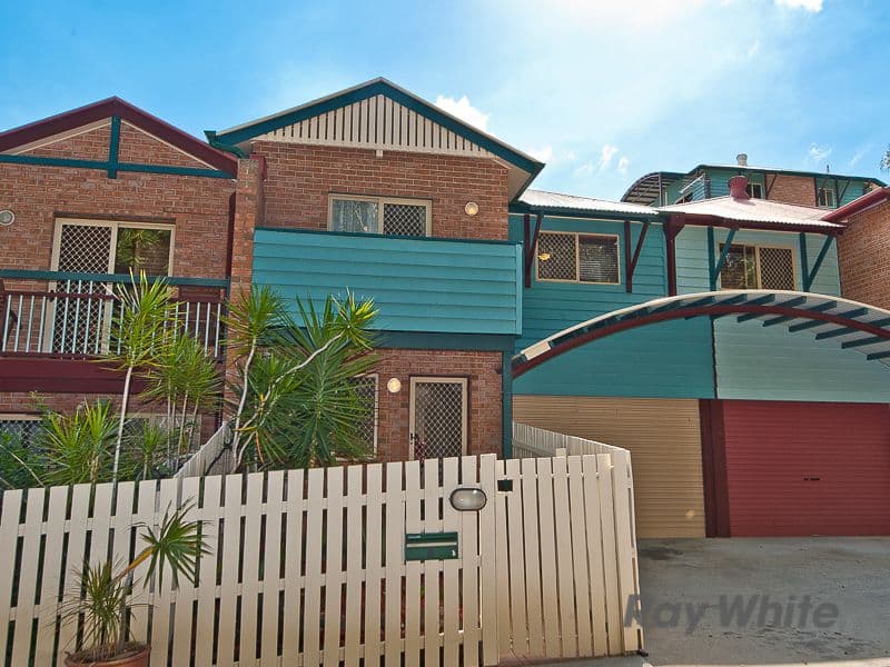 9 Chester Street, HIGHGATE HILL QLD 4101, Highgate Hill - Image 1