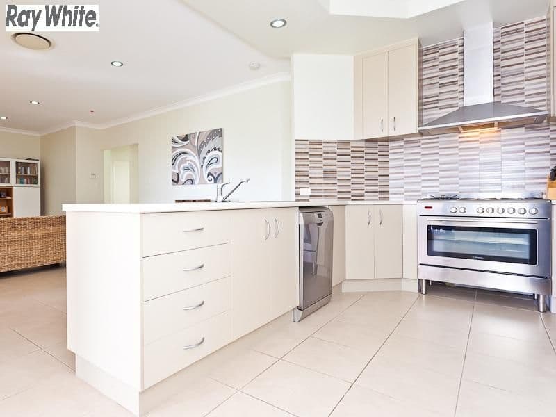 19 Warabi Crescent, NORTH LAKES QLD 4509, North Lakes - Thumbnail 5
