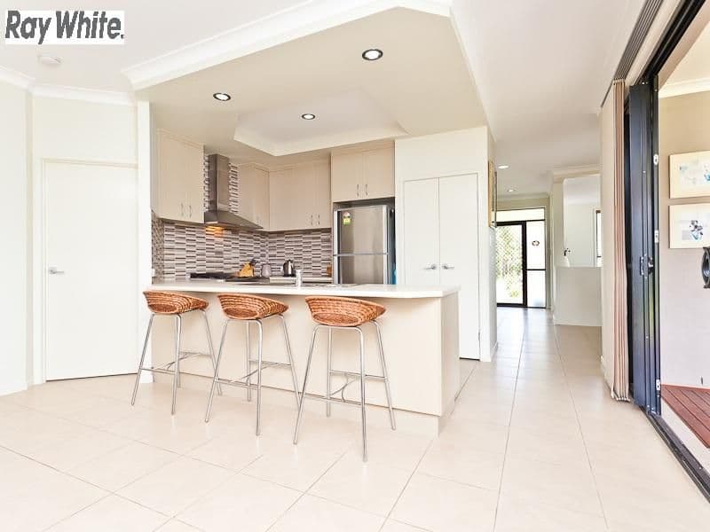19 Warabi Crescent, NORTH LAKES QLD 4509, North Lakes - Thumbnail 6