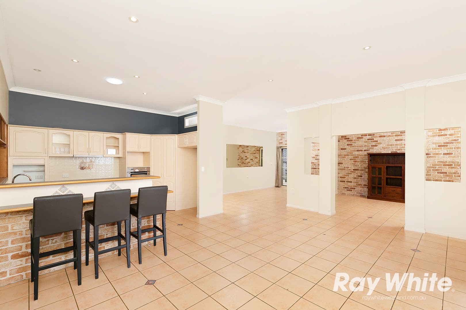 61 Beaufort Crescent, Moggill QLD 4070, Moggill - Thumbnail 2