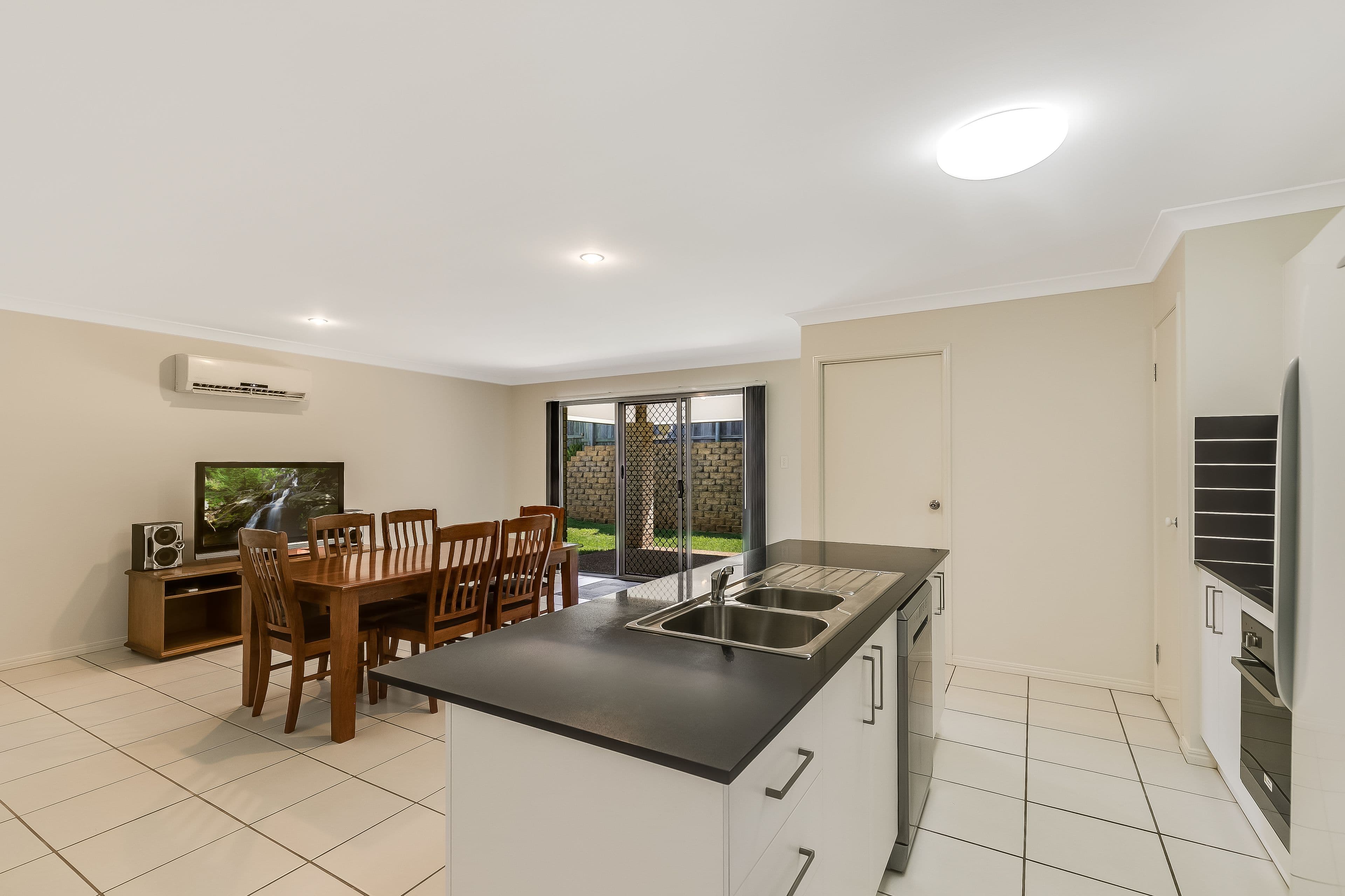 14 McMorrow Street, Kearneys Spring QLD 4350, Kearneys Spring - Thumbnail 2